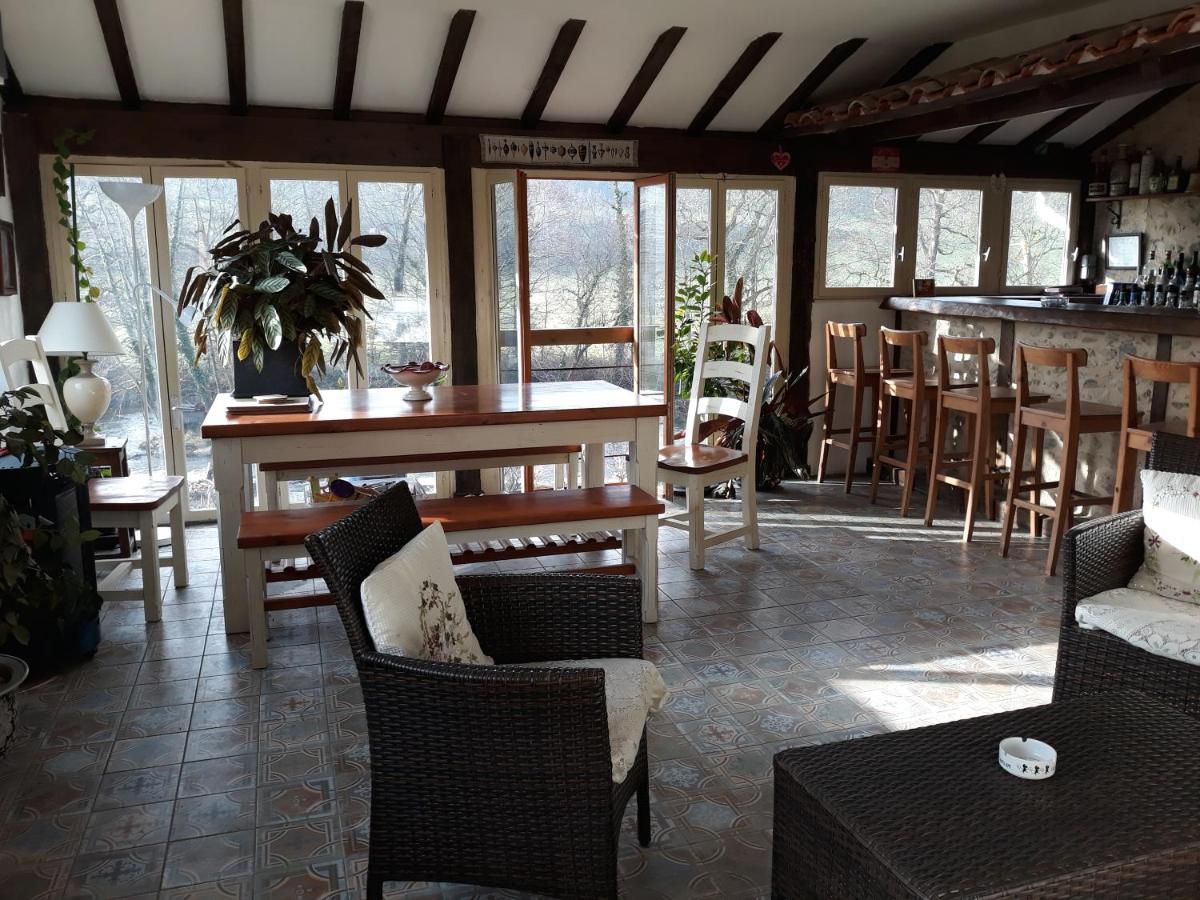 Menet Villa Montbron Ngoại thất bức ảnh
